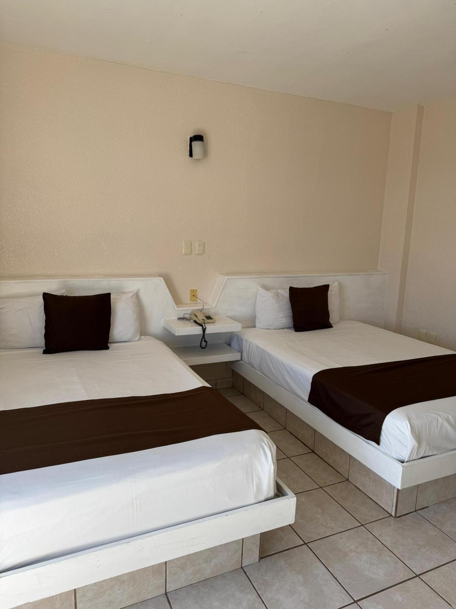 Hotel Maria Eugenia ทักซ์ทลา กูทิเอเรซ ภายนอก รูปภาพ