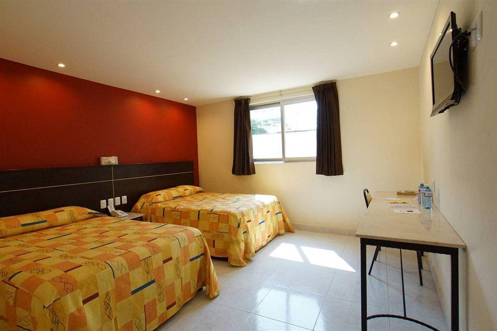 Hotel Maria Eugenia ทักซ์ทลา กูทิเอเรซ ภายนอก รูปภาพ